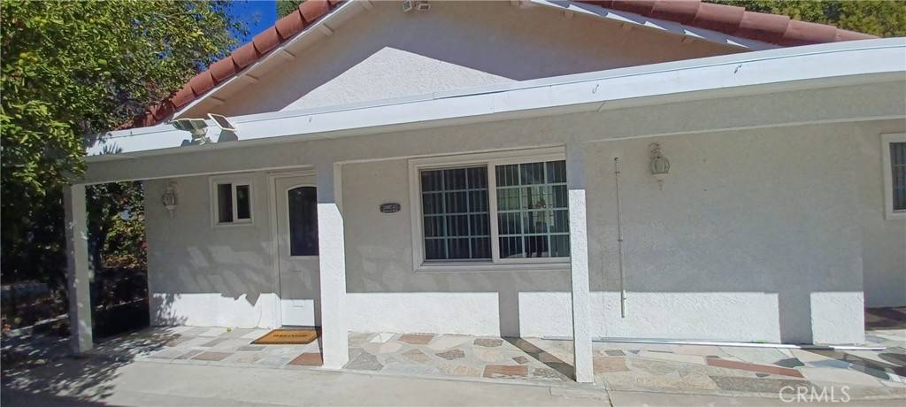 Woodland Hills, CA 91367,23007 Burbank BLVD