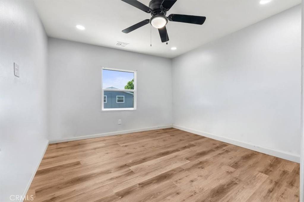 Bakersfield, CA 93314,14035 Rosedale #112