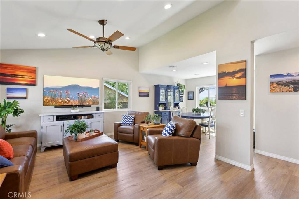 Valencia, CA 91354,27959 Palmetto Ridge DR