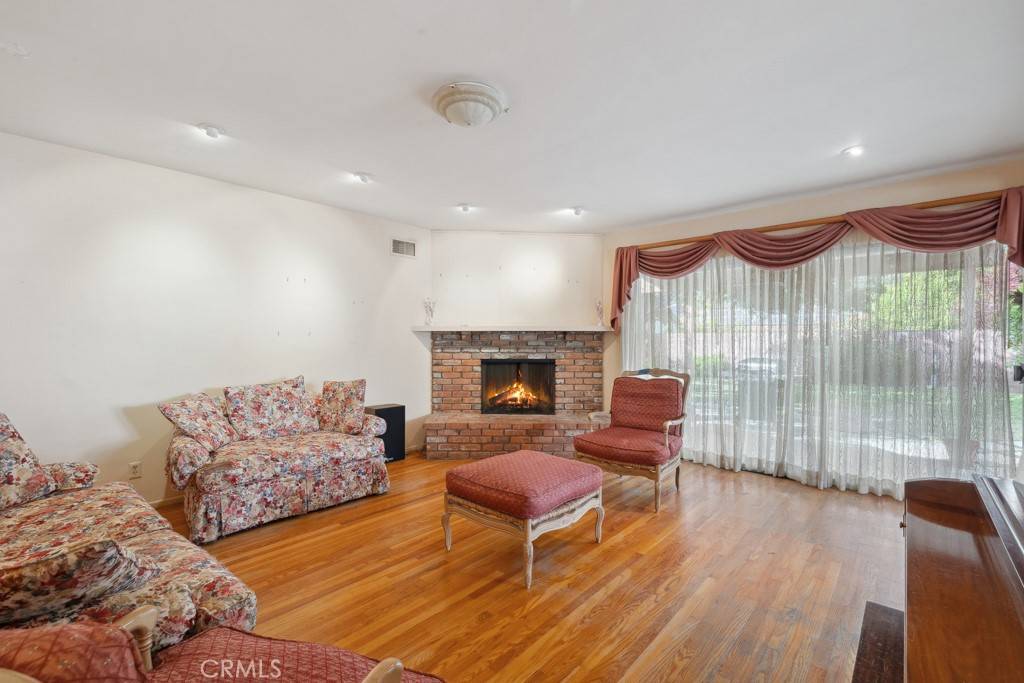 Sunland, CA 91040,7861 Cora ST