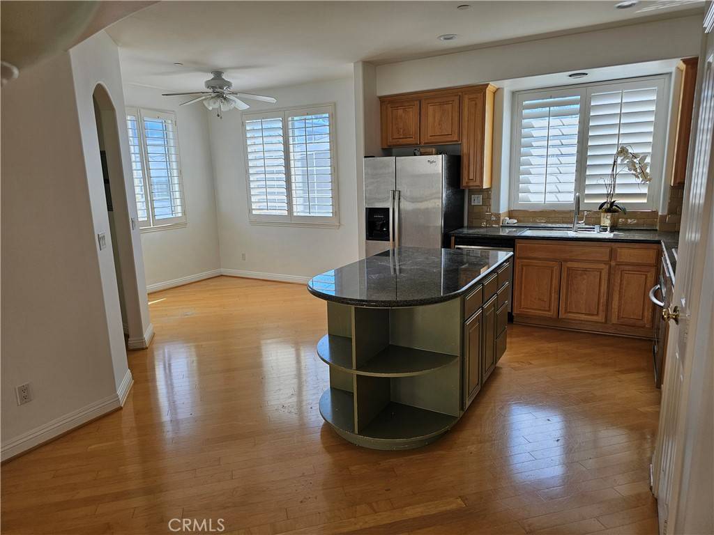 Burbank, CA 91505,4116 W Kling ST