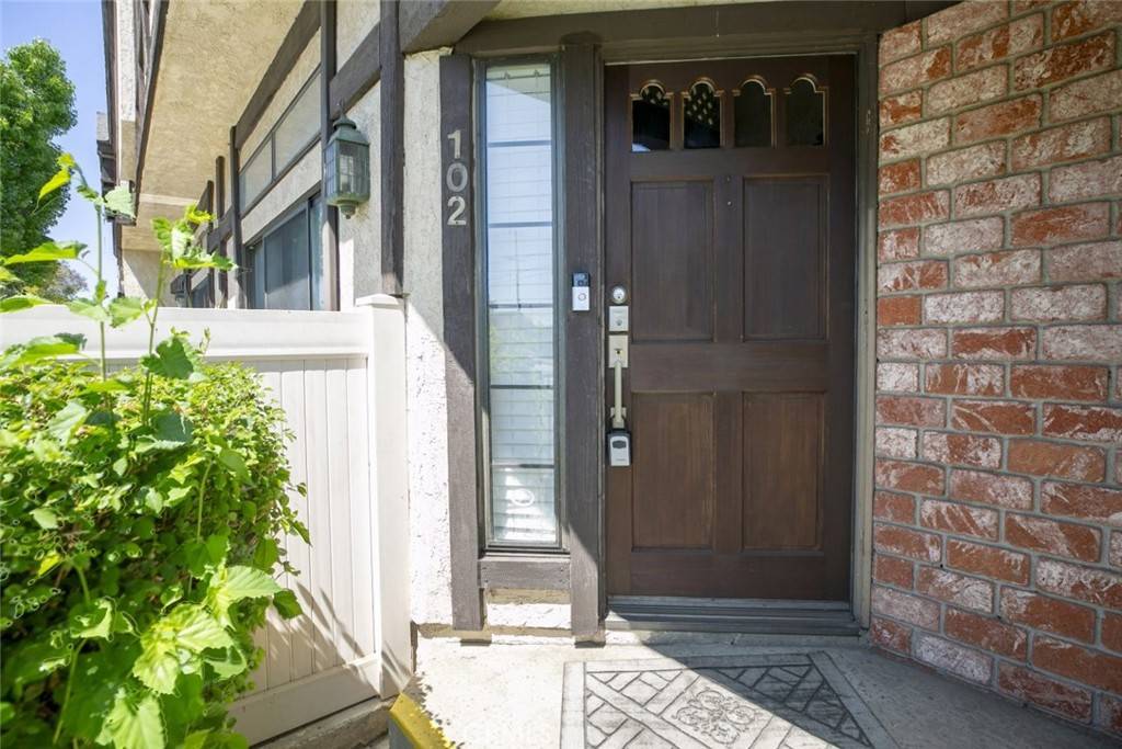 Winnetka, CA 91306,20737 Roscoe BLVD #102
