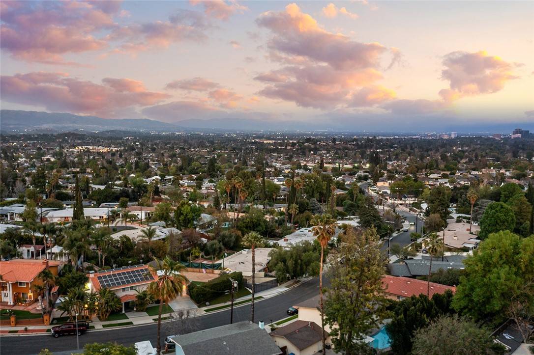 Woodland Hills, CA 91367,5630 Blanco AVE