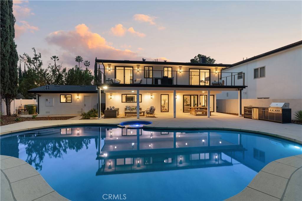 Woodland Hills, CA 91367,5630 Blanco AVE
