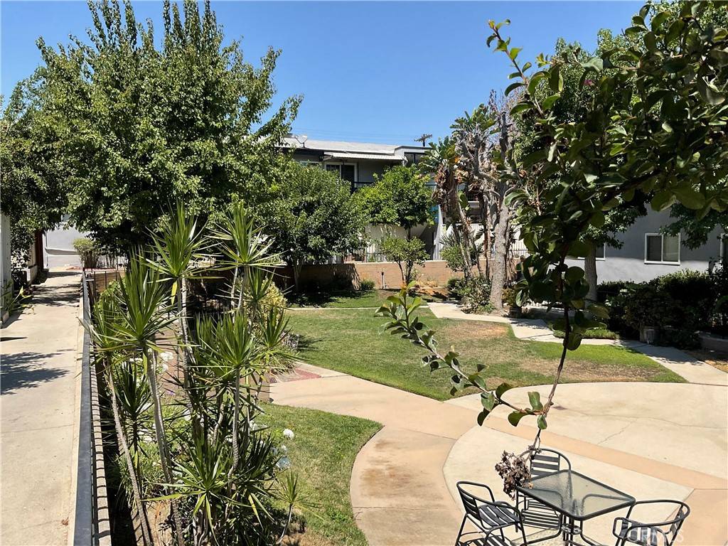 North Hollywood, CA 91606,6301 Coldwater Canyon AVE #13
