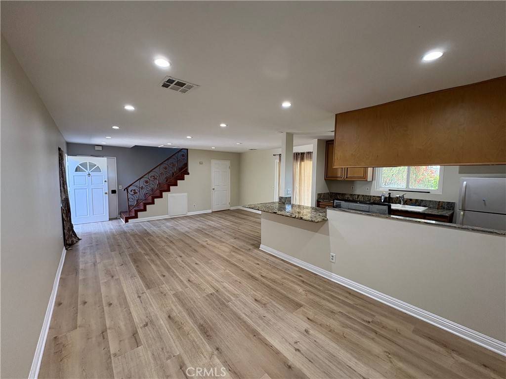 Van Nuys, CA 91406,7818 Amestoy AVE