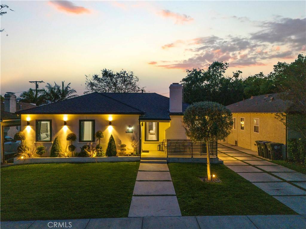 Glendale, CA 91201,2048 W Kenneth RD