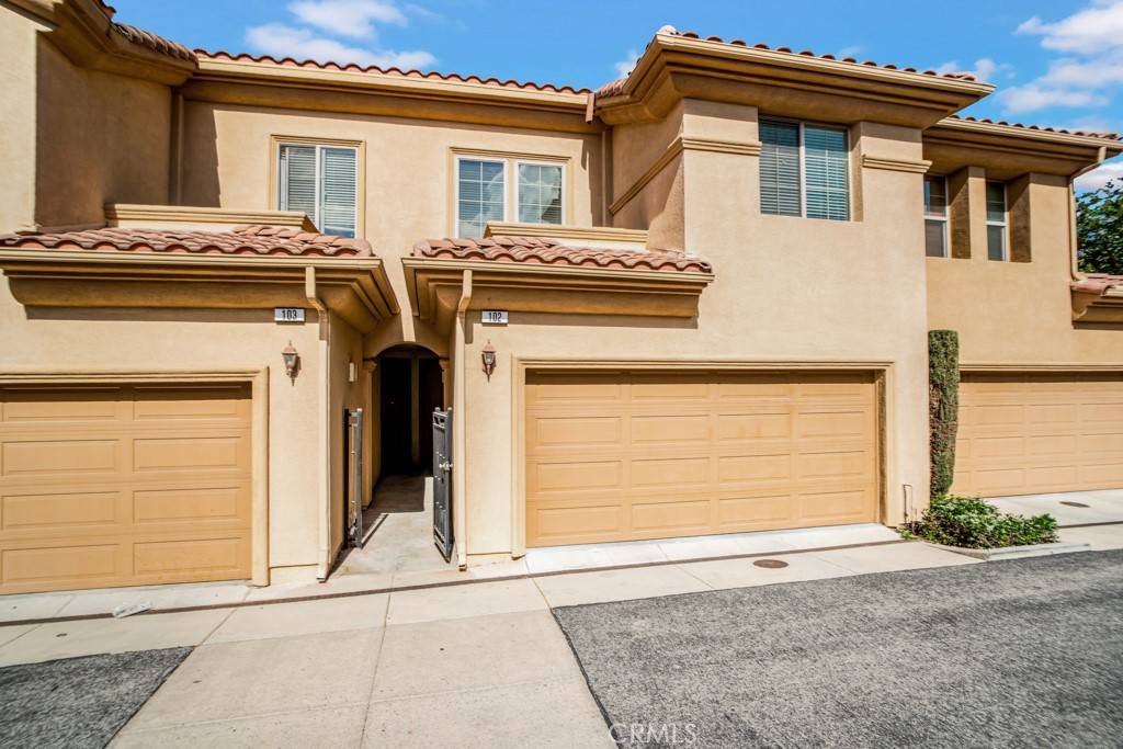 Simi Valley, CA 93065,1440 Patricia AVE #102