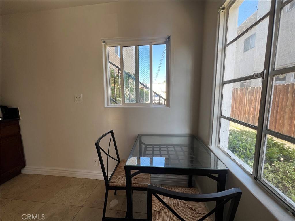 North Hollywood, CA 91601,5255 Denny Ave