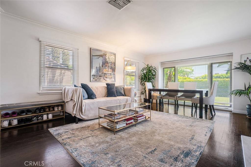Valley Village, CA 91607,5433 Morella AVE