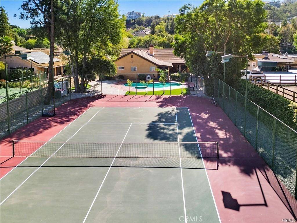 Chatsworth, CA 91311,22329 Plummer ST