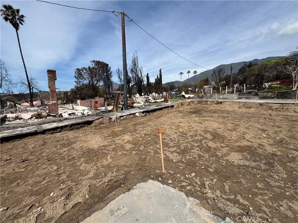 Altadena, CA 91001,419 W Altadena DR