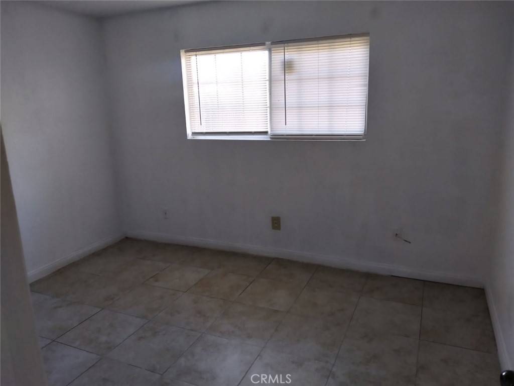 Bakersfield, CA 93301,523 31st ST #C