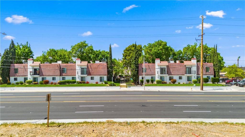 Palmdale, CA 93551,39129 10th ST W #21