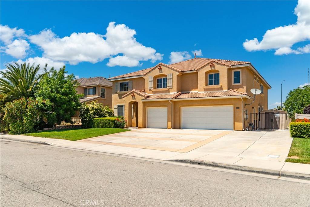 Palmdale, CA 93551,2207 Cork Oak ST