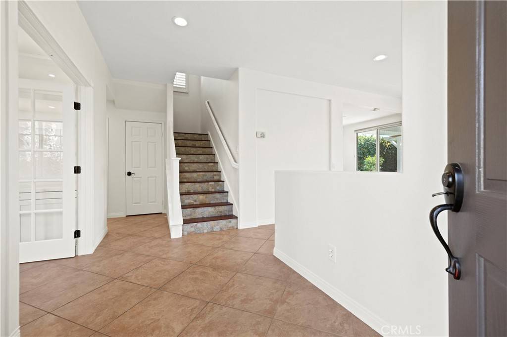 Valencia, CA 91354,27815 Sunflower CT