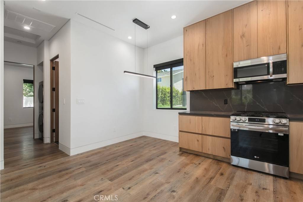Valley Village, CA 91607,5107 Bluebell AVE