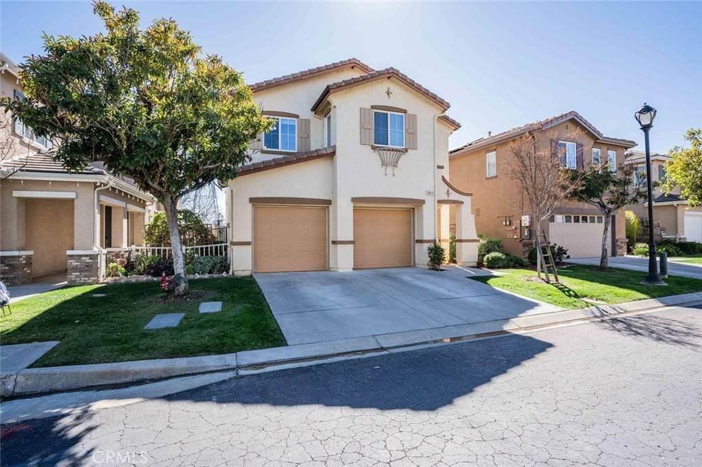 Valencia, CA 91354,24014 Joshua DR