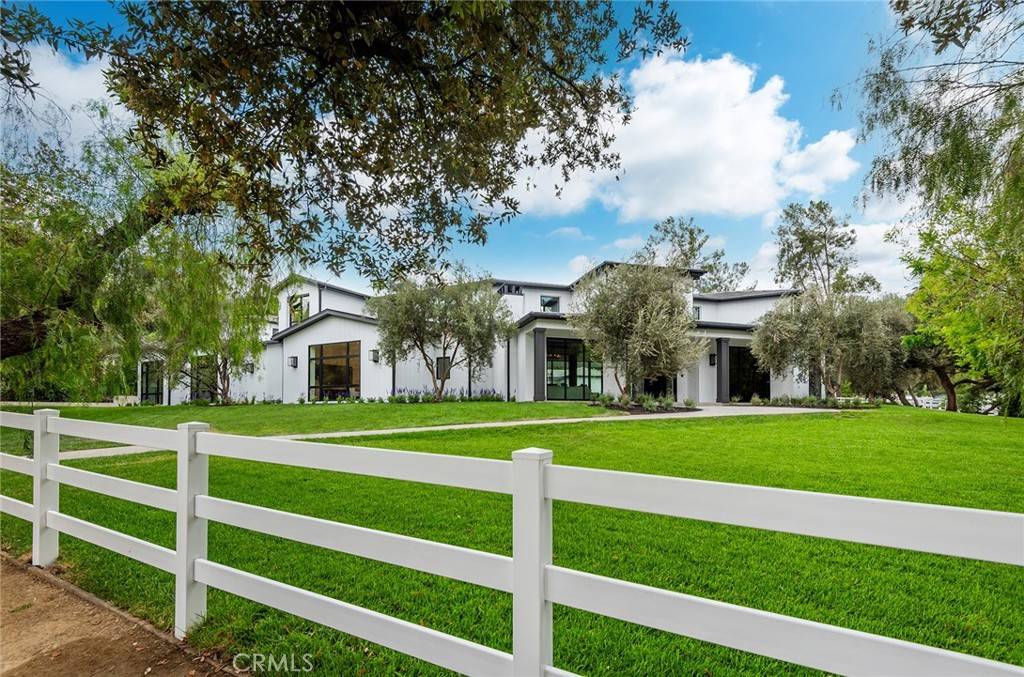 Hidden Hills, CA 91302,5373 JED SMITH RD