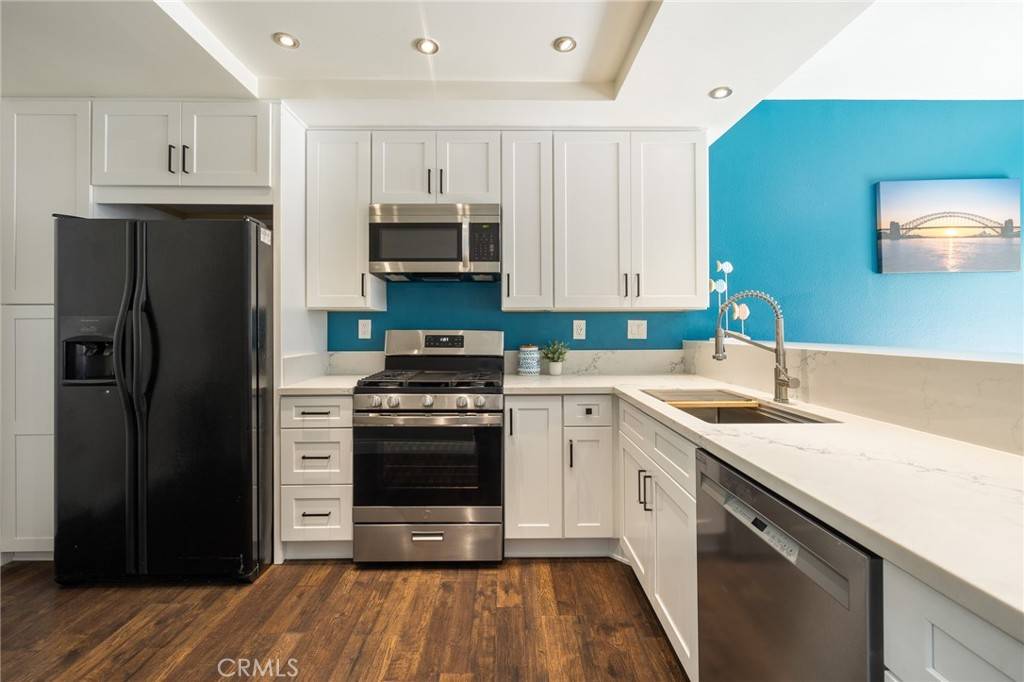 Ventura, CA 93001,204 Ute LN