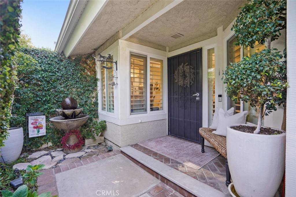 Oak Park, CA 91377,6617 Oak Forest DR