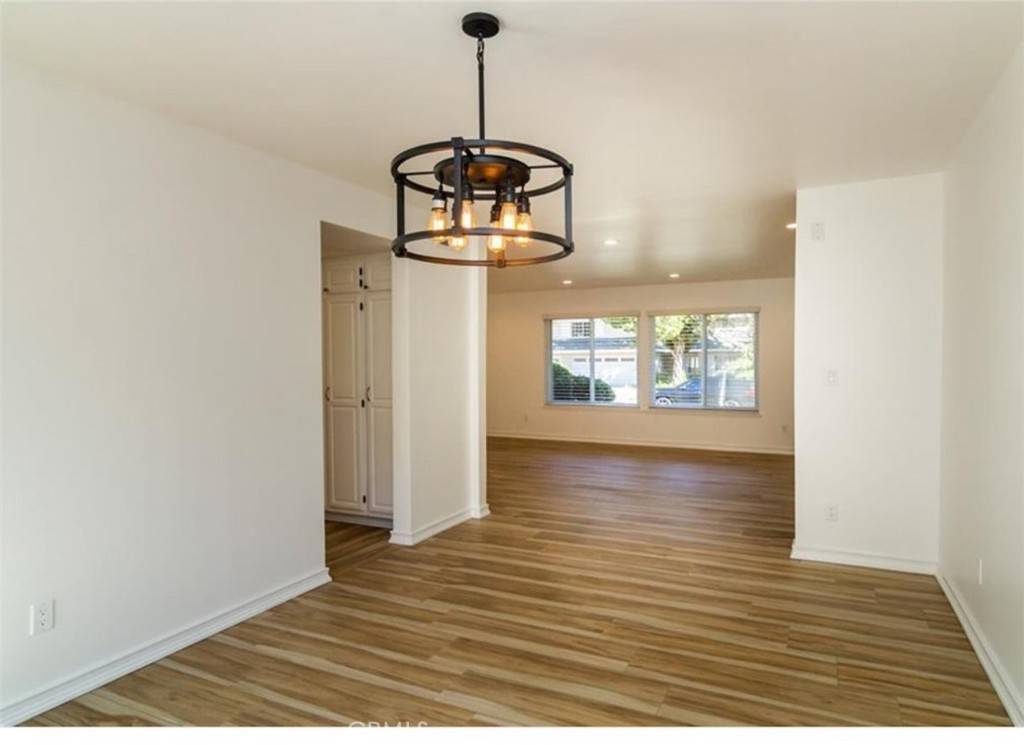 Calabasas, CA 91301,5021 Dantes View DR