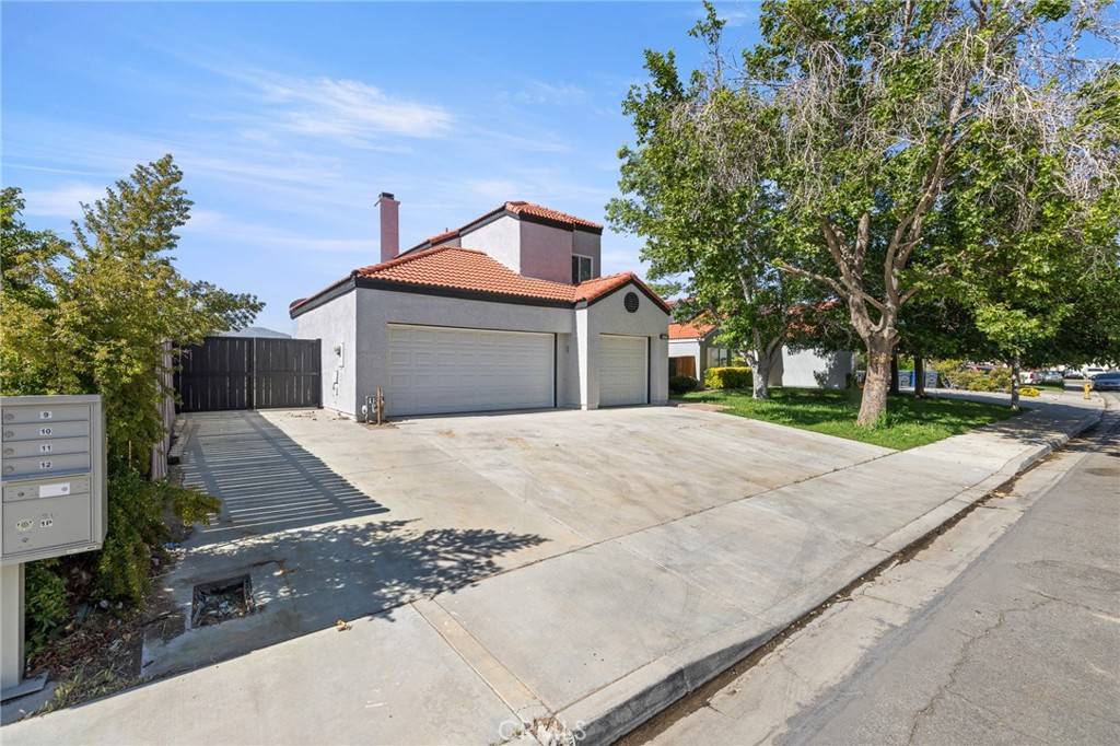 Palmdale, CA 93552,4046 Kona CT