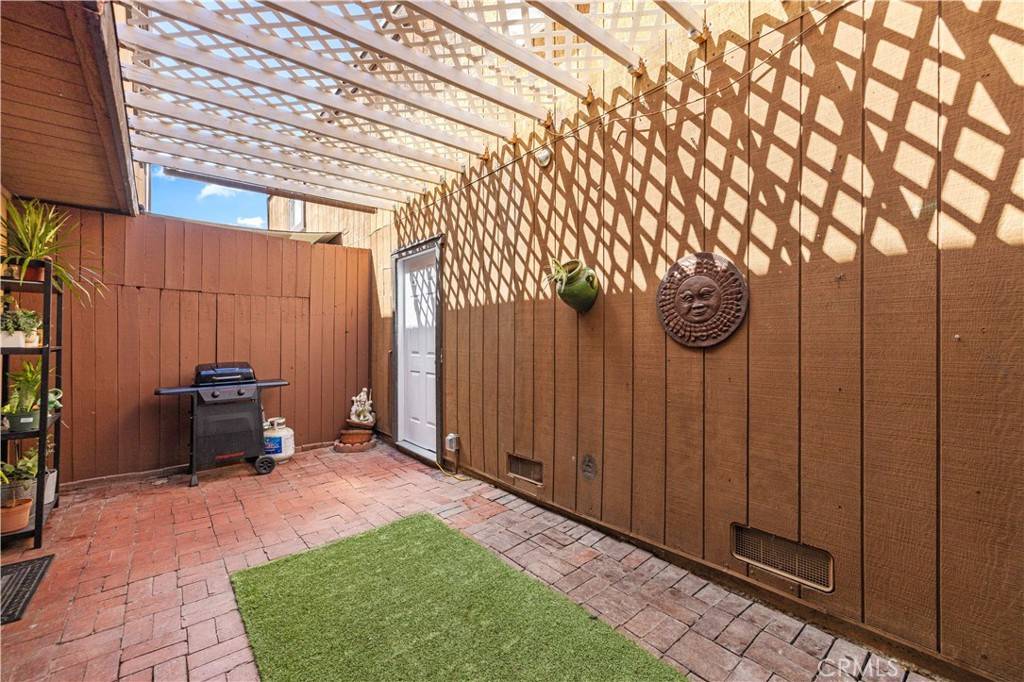 Panorama City, CA 91402,9158 Van Nuys BLVD #8