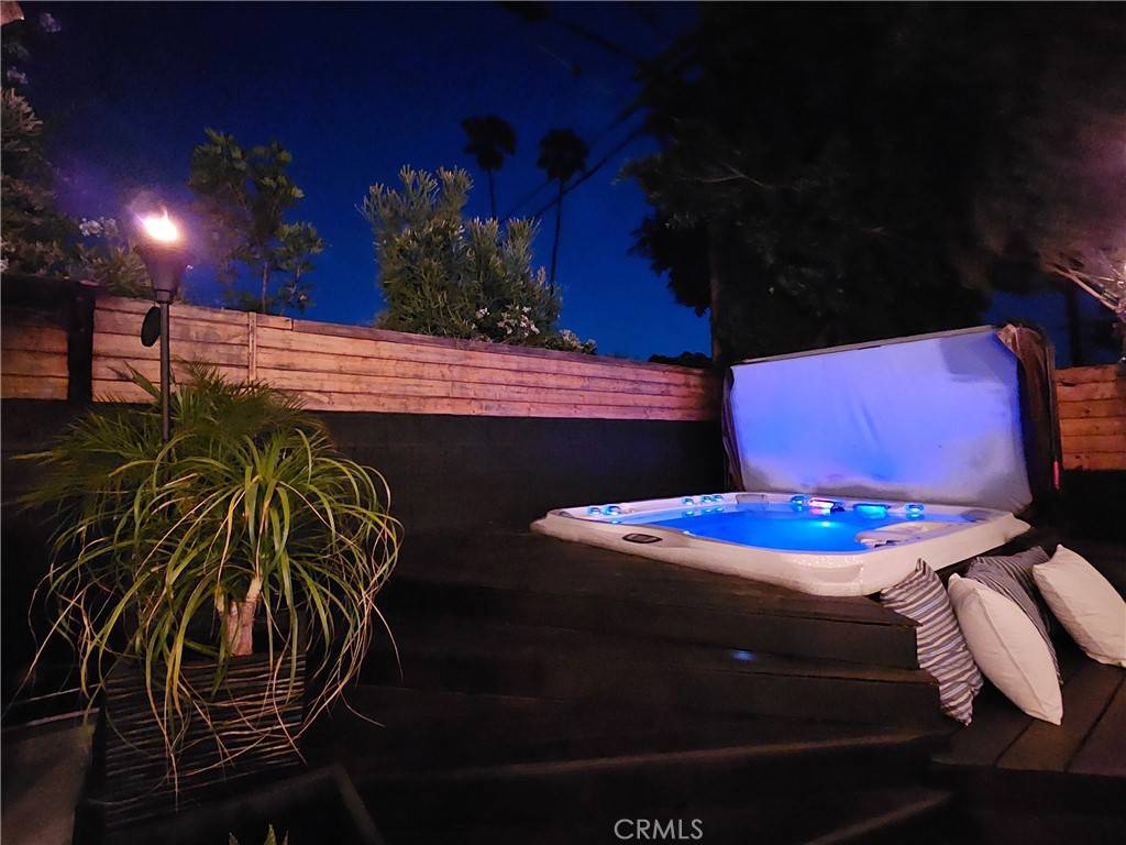 Encino, CA 91316,5808 Ostrom AVE