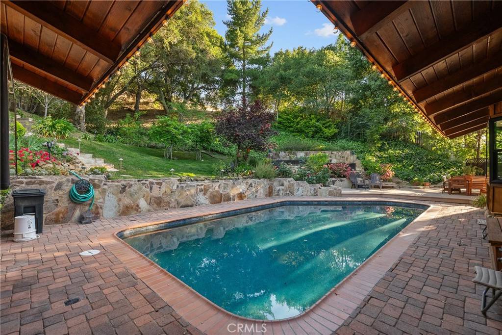 Newhall, CA 91321,25009 Atwood BLVD