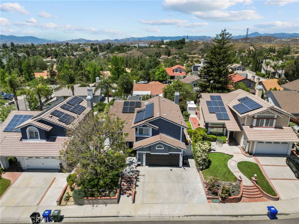 Saugus, CA 91390,22565 Pecan PL