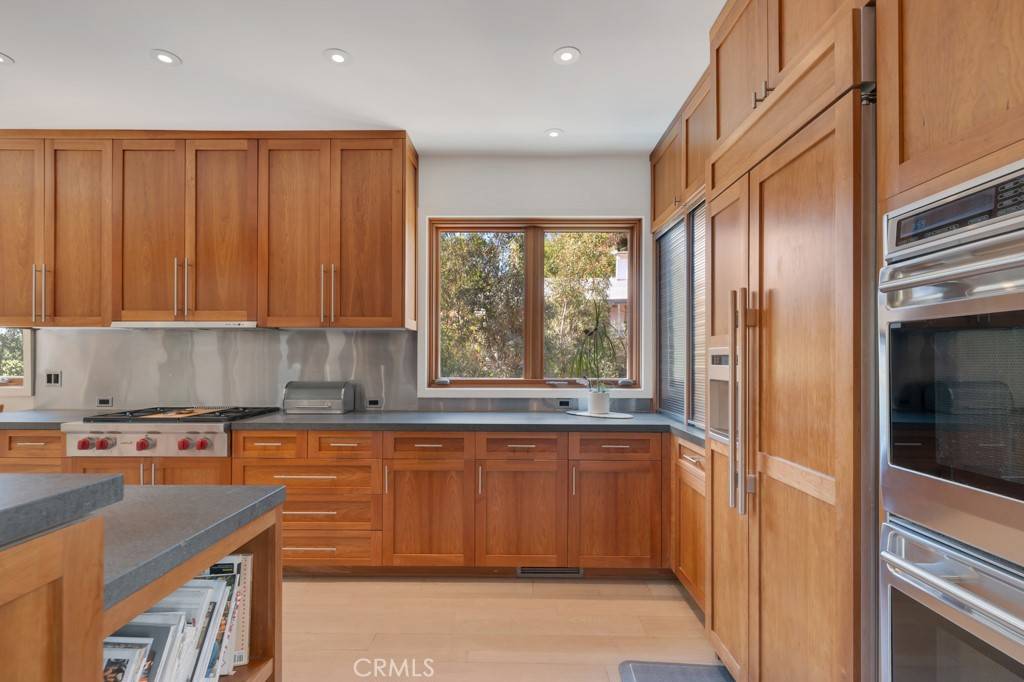 4315 Morro DR Woodland Hills, CA 91364