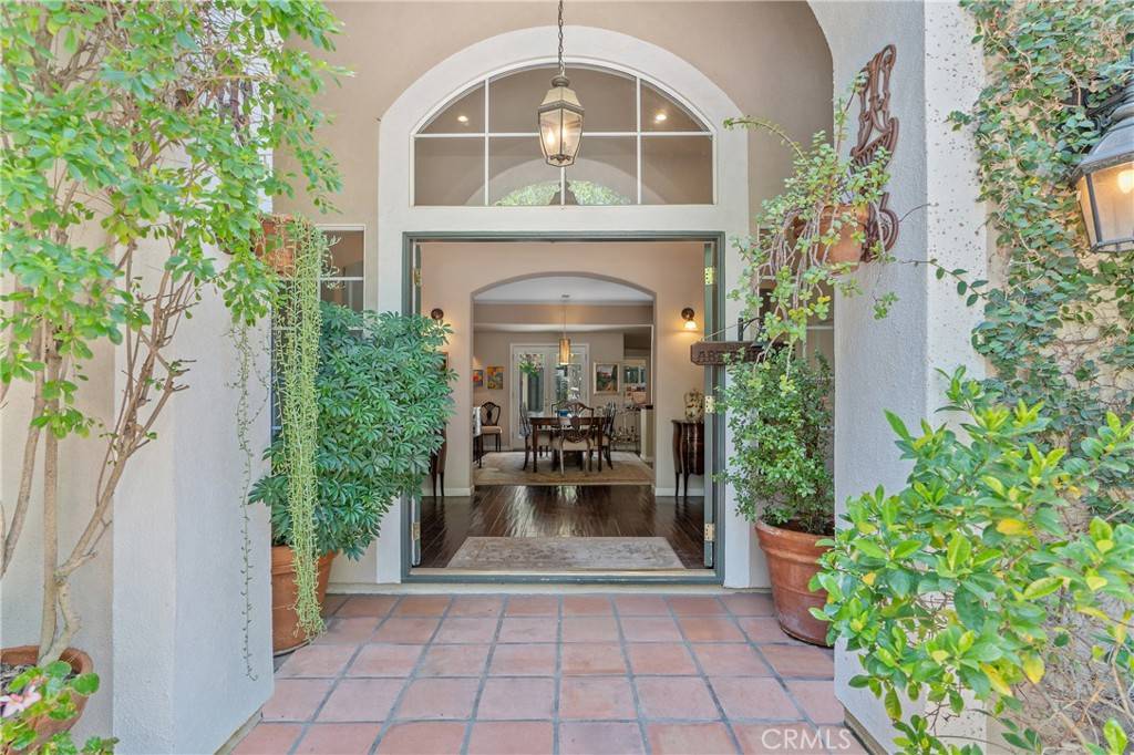 Encino, CA 91436,3818 Hayvenhurst AVE
