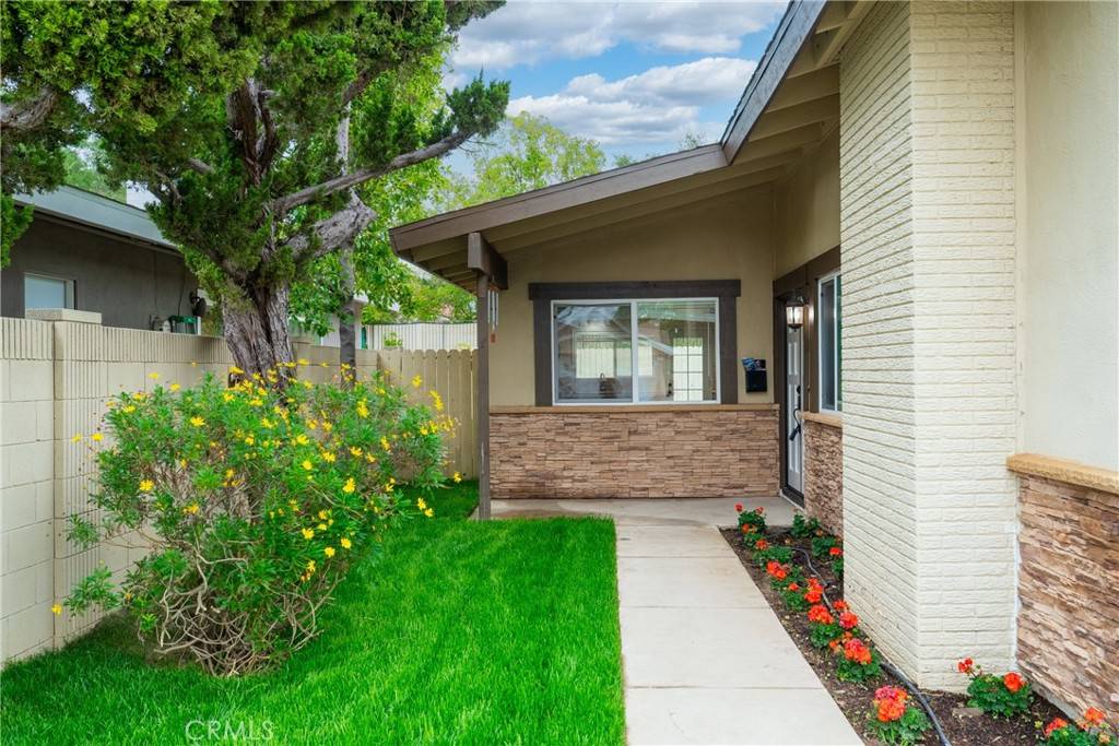 Agoura Hills, CA 91301,5665 Meadow Vista Way
