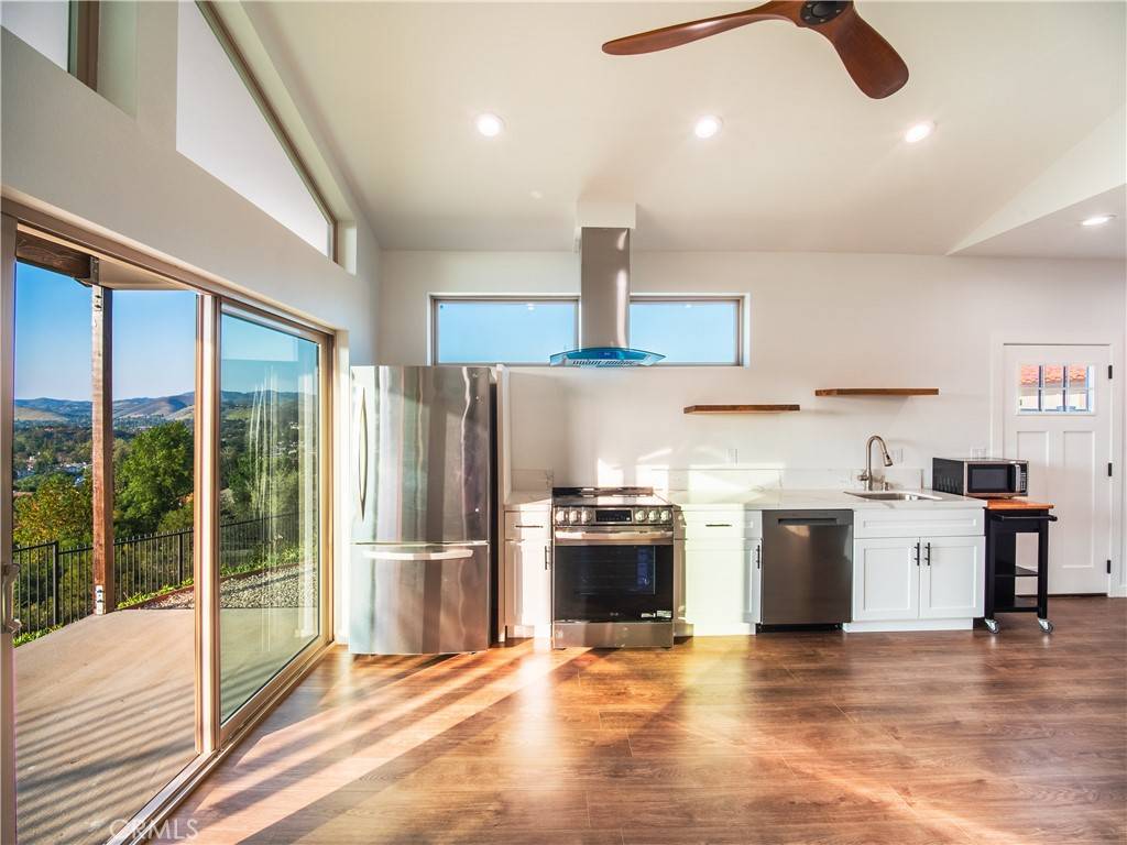 Westlake Village, CA 91361,2181 Hillsbury RD #A