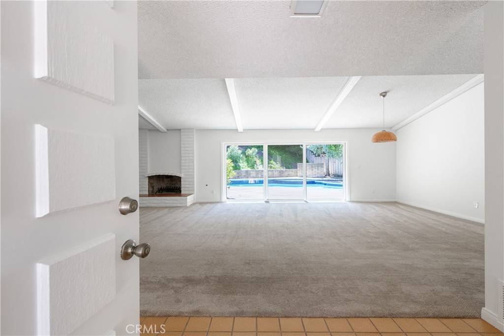 Calabasas, CA 91302,3633 Eddingham AVE