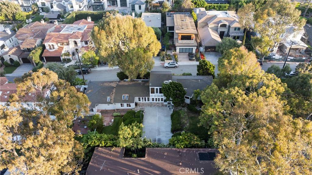 Manhattan Beach, CA 90266,1800 John ST
