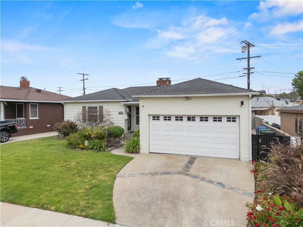 Los Angeles, CA 90047,9804 Haas AVE