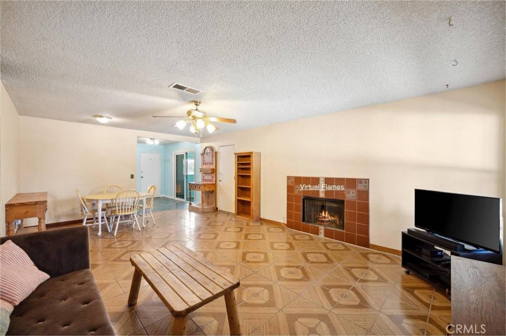 Lancaster, CA 93535,41125 179th ST E