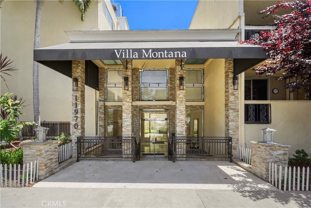 Brentwood, CA 90049,11970 Montana AVE #102