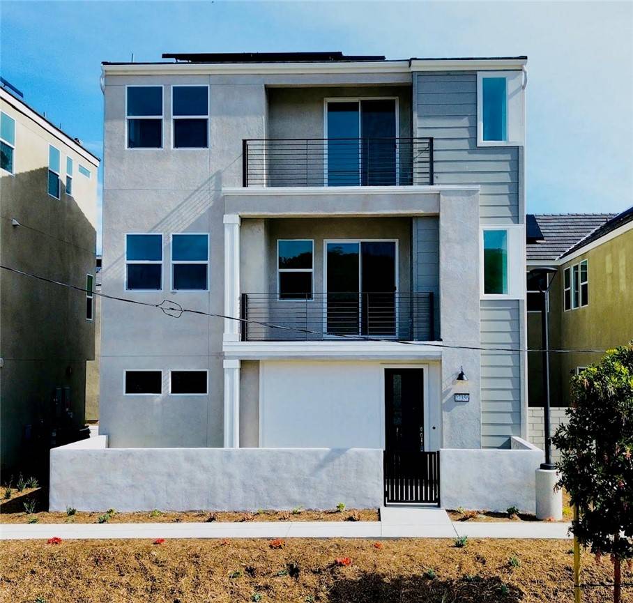 Valencia, CA 91355,27356 Alpine Meadows