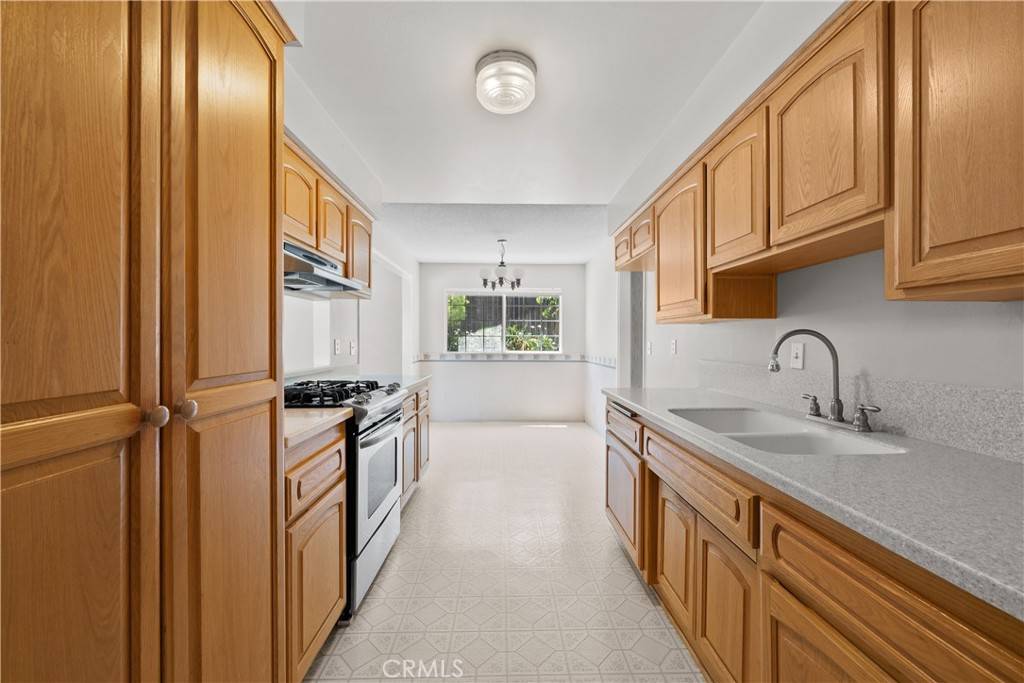 Newhall, CA 91321,26111 Abdale ST