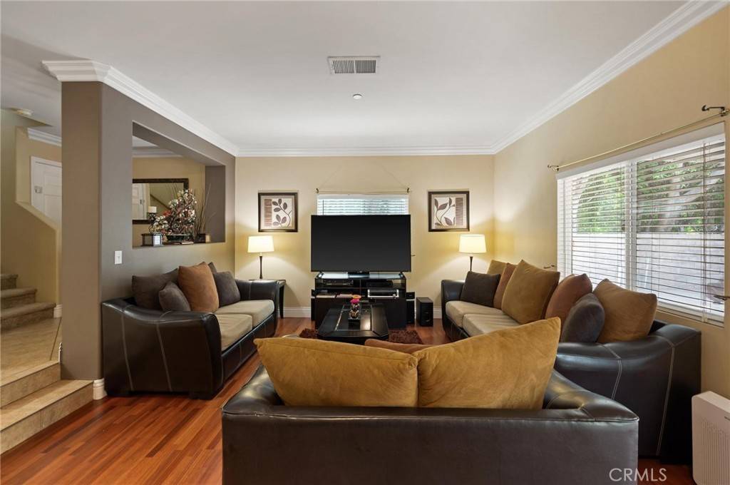North Hills, CA 91343,9354 Burnet AVE #111