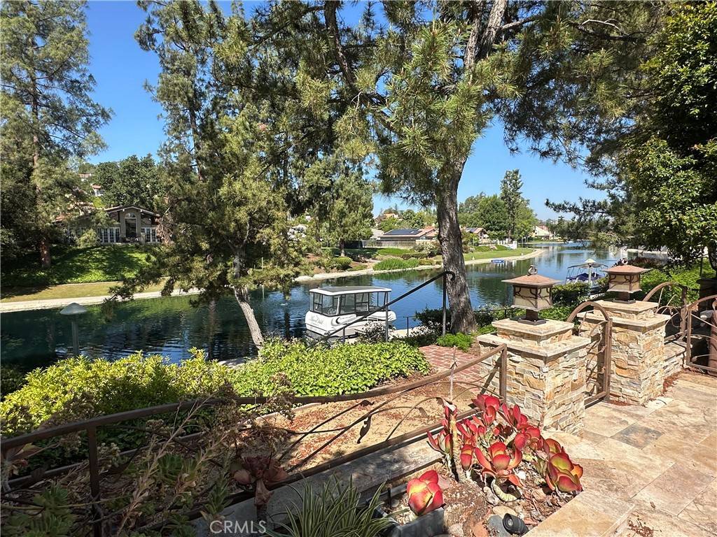 Calabasas, CA 91302,23128 PARK SORRENTO