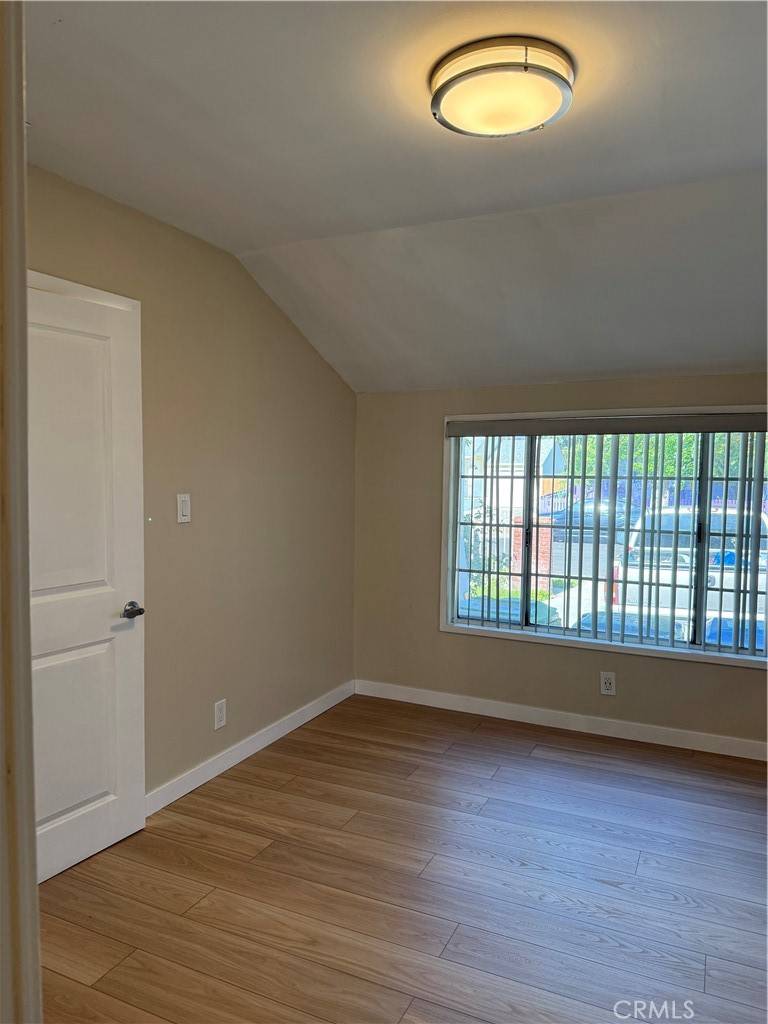 Encino, CA 91316,5917 Hesperia AVE