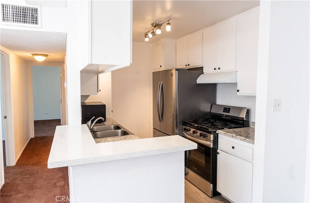 Tarzana, CA 91356,5700 Etiwanda AVE #274