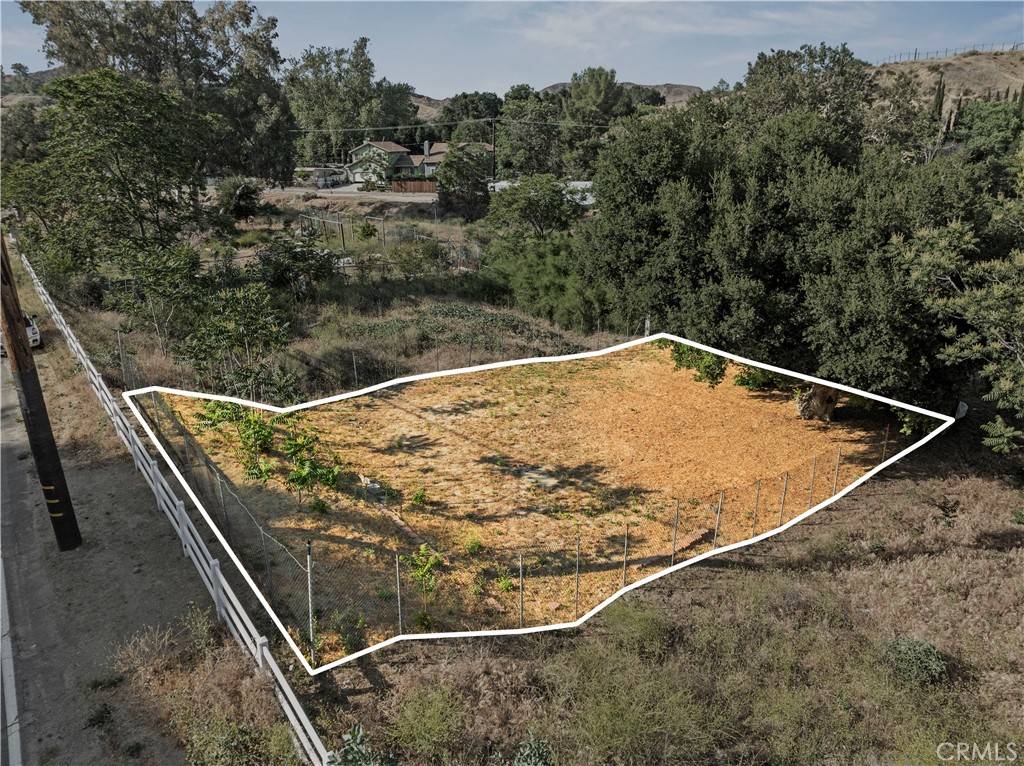 Val Verde, CA 91384,1 Taylor St