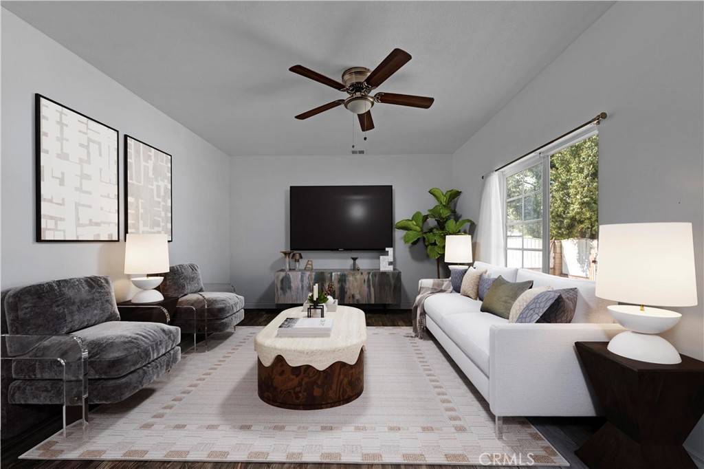 Panorama City, CA 91402,14202 Lanark ST