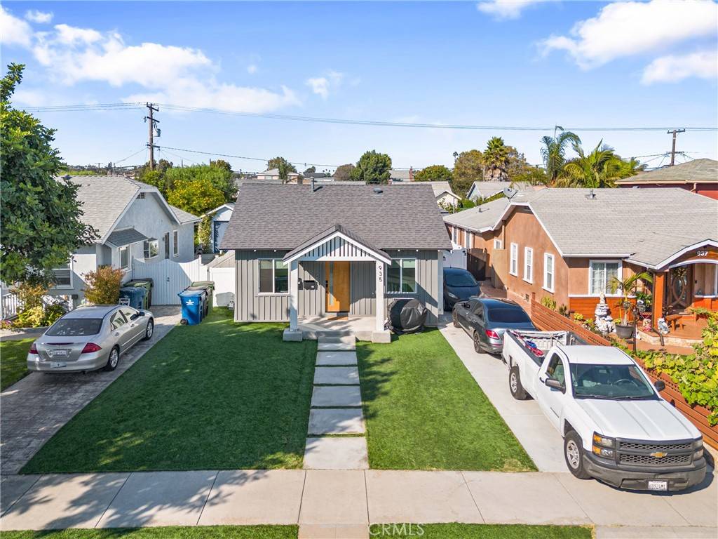 Inglewood, CA 90302,935 E Fairview BLVD