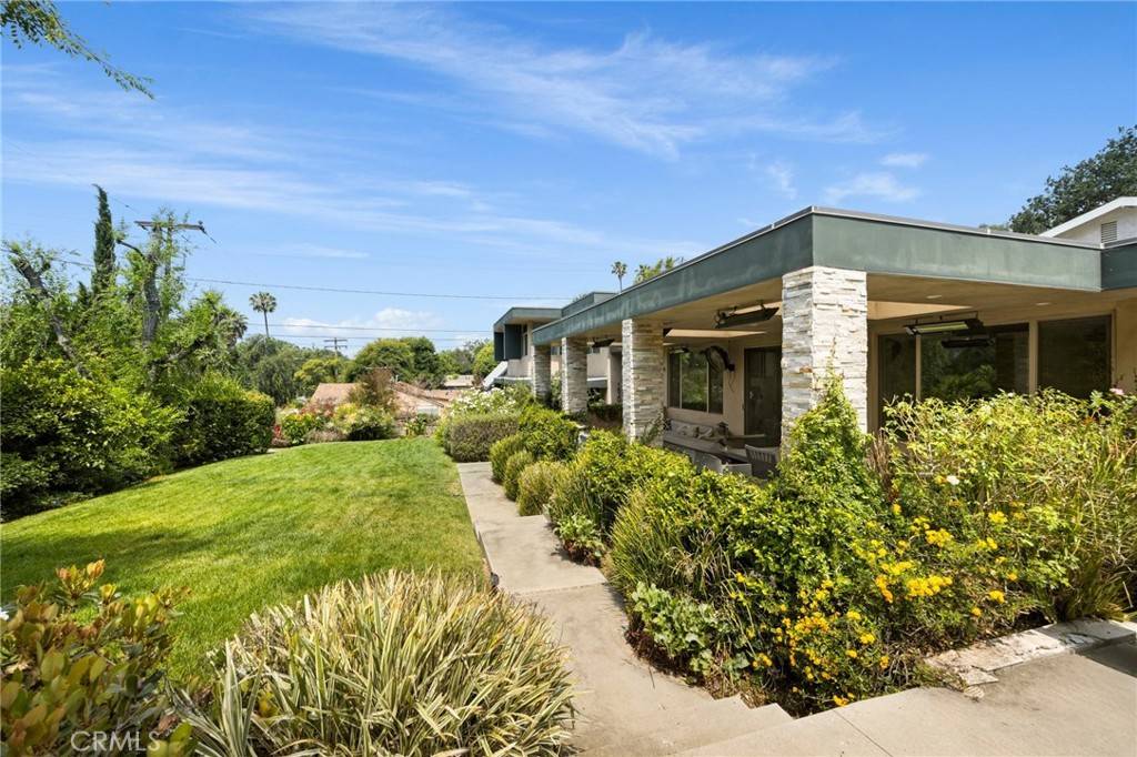 South Pasadena, CA 91030,1829 Hill DR